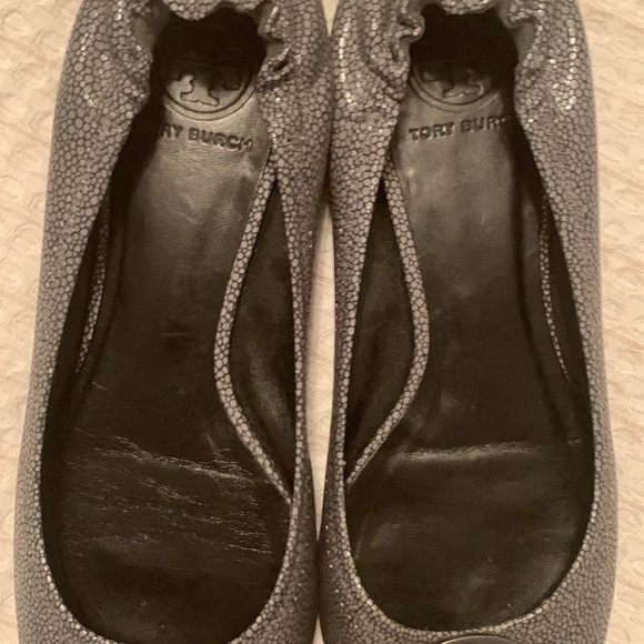 Tory Burch Reva Womens Size 8.5 Stingray - Picture 6 of 7